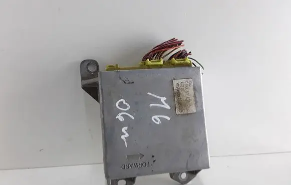Mazda 6 Airbag control unit/module 3326258 GJ6A57K30C