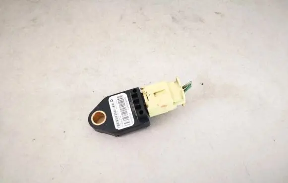 Dodge Caliber Airbag deployment crash/impact sensor p0896061aa