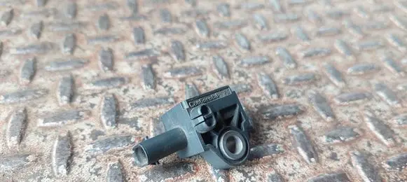 Volkswagen Golf VII Airbag deployment crash/impact sensor 5Q0959651