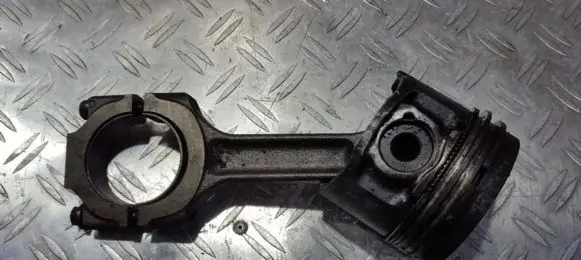 Fiat Bravo - Brava Piston with connecting rod