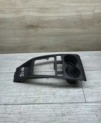 Seat Ibiza III (6L) Cup holder 6J0858331