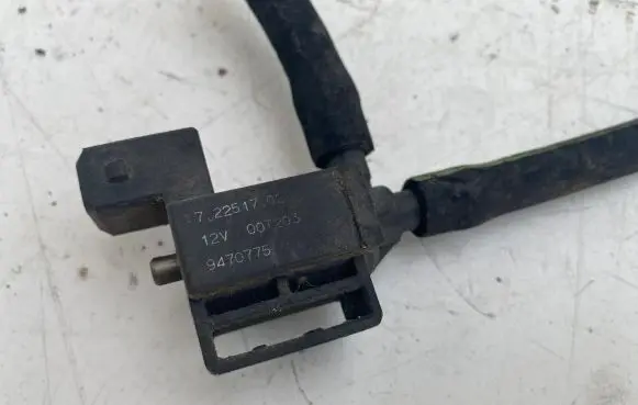 Volvo V70 Turbo solenoid valve 9470775
