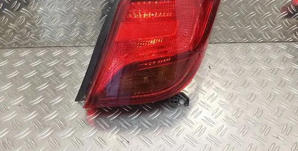 Toyota Yaris Rear/tail lights