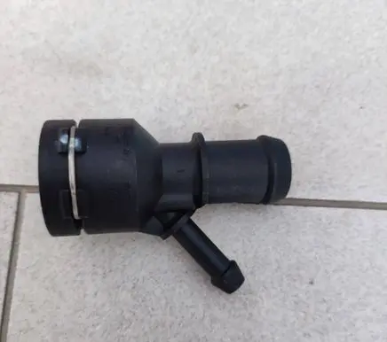 Skoda Superb B6 (3T) Engine coolant pipe/hose 1K0122291C