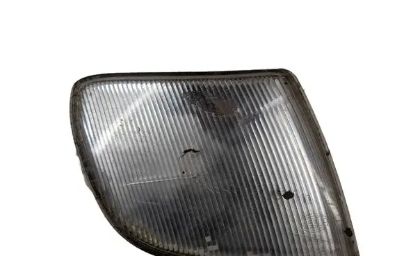 Volkswagen PASSAT B4 Front reflector 3A0941068 144870