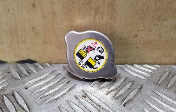 Mazda 6 Coolant expansion tank/reservoir cap 