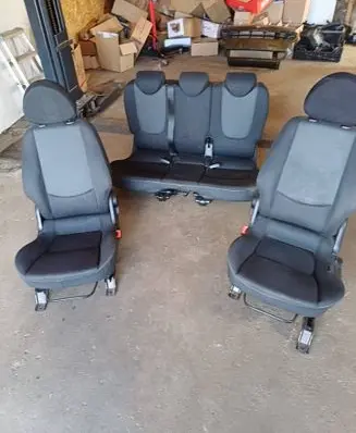 Seat set