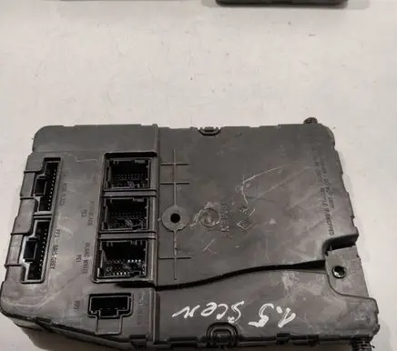 Renault Scenic II - Grand scenic II Bluetooth control unit module 8200309691