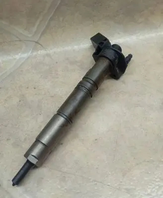 Mercedes-Benz ML W164 Fuel injector A6420701387 0445116064