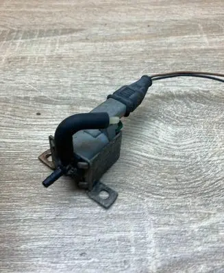 Opel Vectra B Turbo solenoid valve 72097516 12V00T055 WITHPLUG