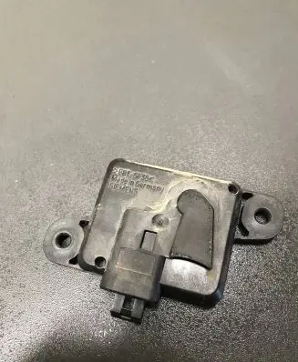 Opel Insignia A Airbag deployment crash/impact sensor 09133263 TGS0990224D 5WK42856