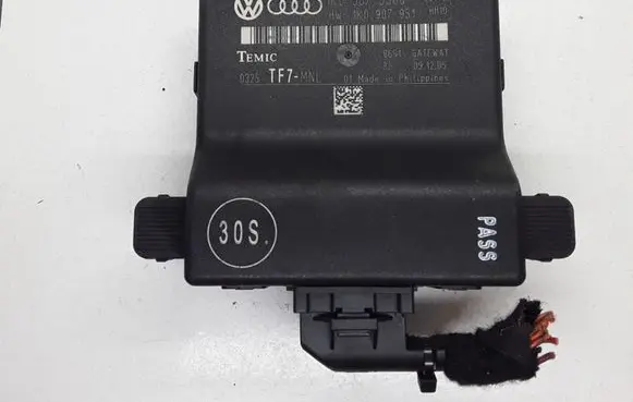 Audi A3 S3 A3 Sportback 8P Other control units/modules 1K0907530G 1K0907951 0325TF7MNL