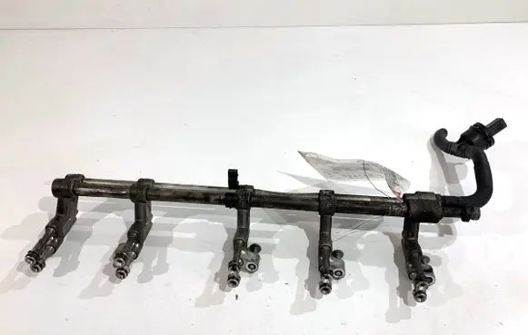 Volkswagen Touareg I Fuel main line pipe 070133317C