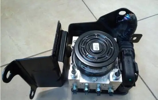 Nissan Navara D23 ABS Pump 476604JK1B 06210244814 NE69596