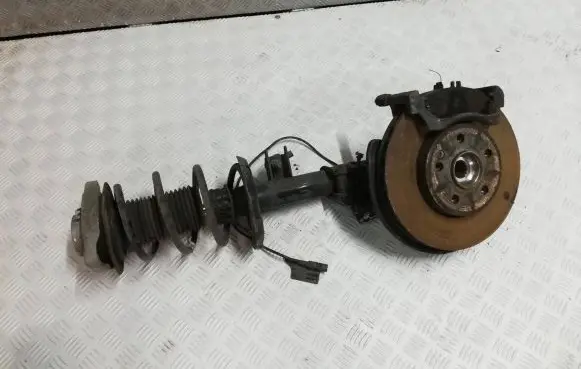 Mercedes-Benz B W246 W242 Front wheel hub spindle knuckle
