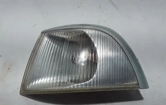 Volvo S40, V40 Front indicator light 30854653