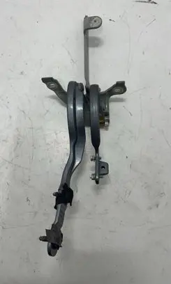BMW 5 G30 G31 Tailgate/trunk/boot hinge 7390414