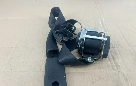 Renault Clio IV Front seatbelt 868854729R