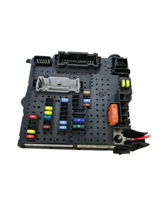 Volvo XC90 Fuse module 28242073 31314469 00007975724
