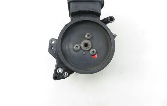 BMW 5 E60 E61 Power steering pump 7693974