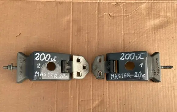 Opel Movano B Rear door hinge set 844000013R