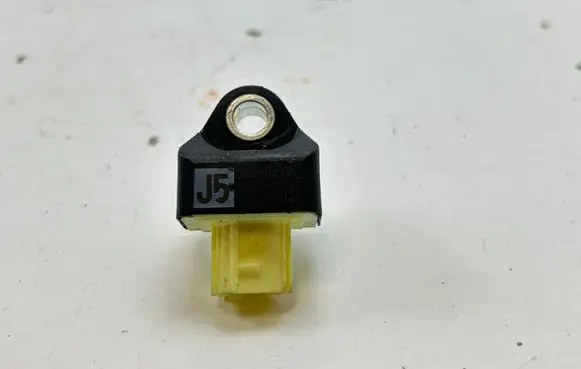 Toyota Hilux (AN120, AN130) Airbag deployment crash/impact sensor 89830K040