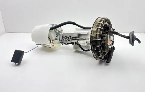 Lexus CT 200H In-tank fuel pump 7702047092