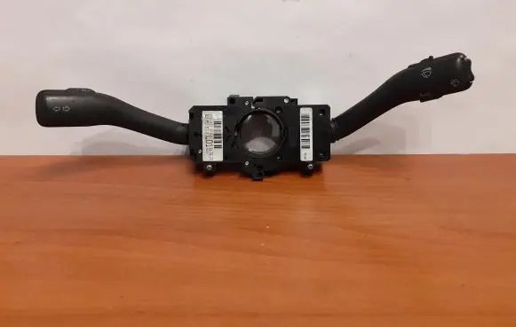 Volkswagen PASSAT B5 Indicator stalk 8L0953513G 4BO953503G