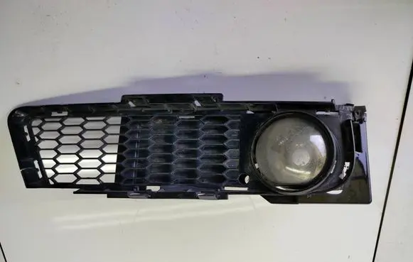 BMW 3 E90 E91 Front fog light trim/grill 51117906498