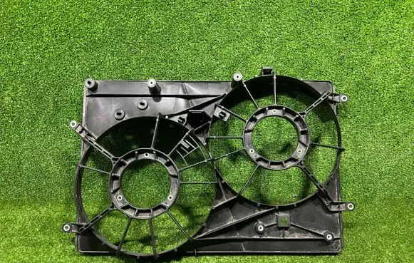 Suzuki SX4 S-Cross Radiator cooling fan shroud ATSZ10516O1
