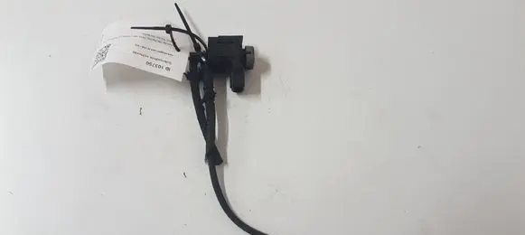 Volkswagen Golf IV Turbo solenoid valve 1J0906283A