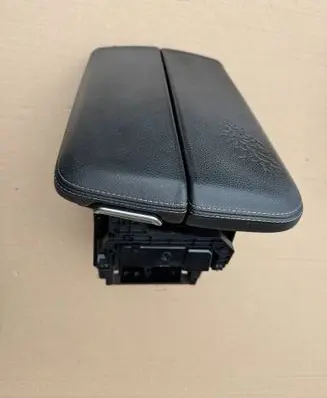 Mercedes-Benz GLE (W166 - C292) Armrest A1666801219