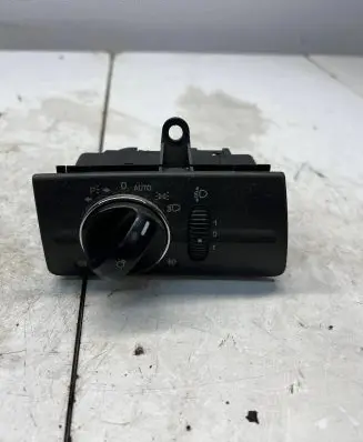 Mercedes-Benz E W211 Light switch A2115450904 04056025 7241Q04