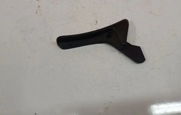 Mitsubishi Lancer X Seat adjustment knob 
