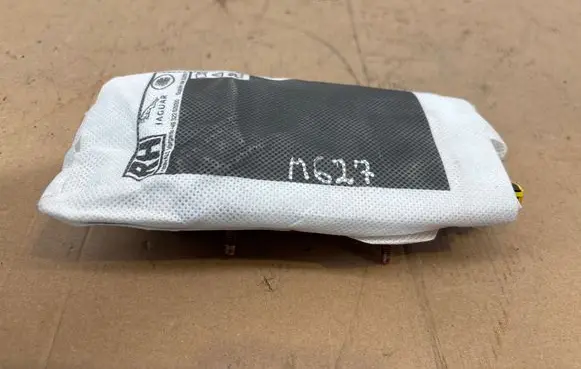 Land Rover Evoque I Seat airbag BJ32611D32AC 0589P1000083 618278901