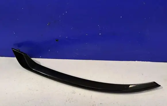 Volvo XC90 Rear bumper trim bar molding 31383857