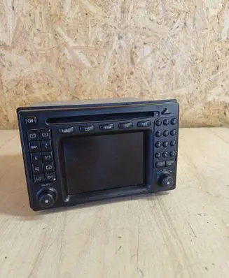 Radio/GPS head unit trim