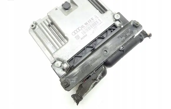 Audi Q3 8U Engine control unit/module 03L906018RC