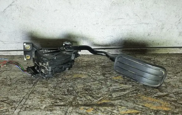 Ford Galaxy Accelerator throttle pedal 7M1721603A 6PV00777003