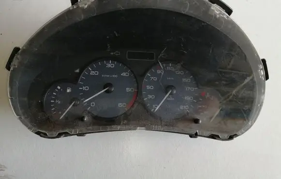 Peugeot Partner Speedometer (instrument cluster) 9656801980