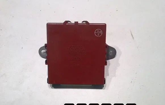 Lexus GS 300 400 430 Engine control unit/module 89670-30050