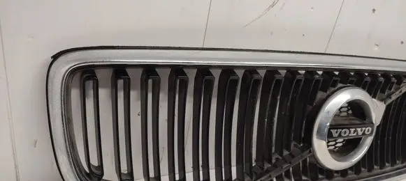 Volvo XC60 Front bumper upper radiator grill 31383515 LNSL541