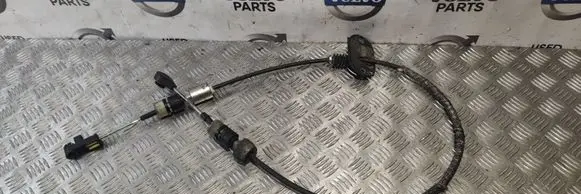 Volvo S80 Gear shift cable linkage 30783147