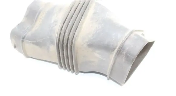 Volvo XC70 Air intake hose/pipe 30748216