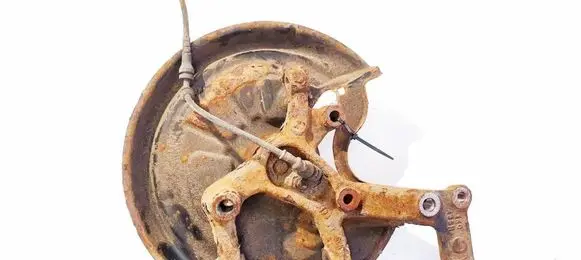 Rear wheel hub
