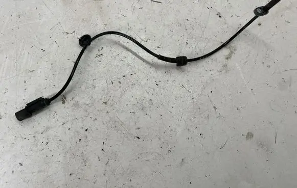 Ford Mustang VI ABS rear brake sensor FR3C2C190BA 0265009585