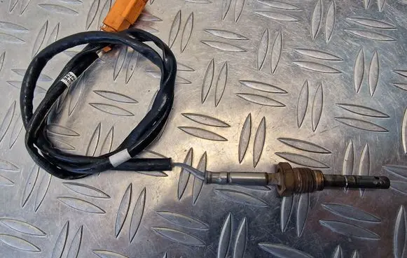 Seat Altea XL Exhaust gas temperature sensor 03L906088CC