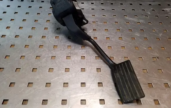 Citroen C5 Accelerator throttle pedal 9661504180