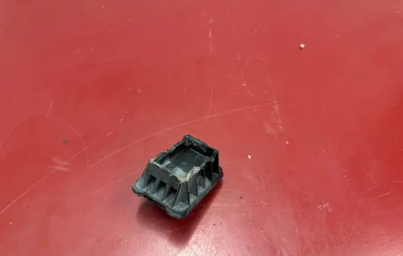 BMW X1 F48 F49 Jacking socket point 7123311 51717123311