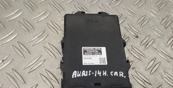 Toyota Auris E180 Gearbox control unit/module 8953512010